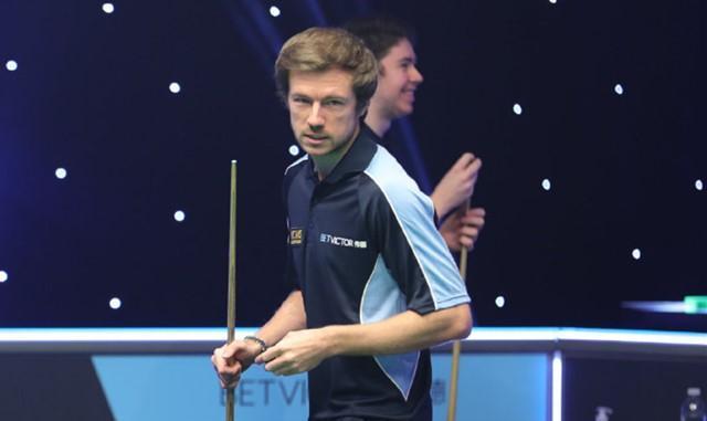 边路突击手 边路突击手